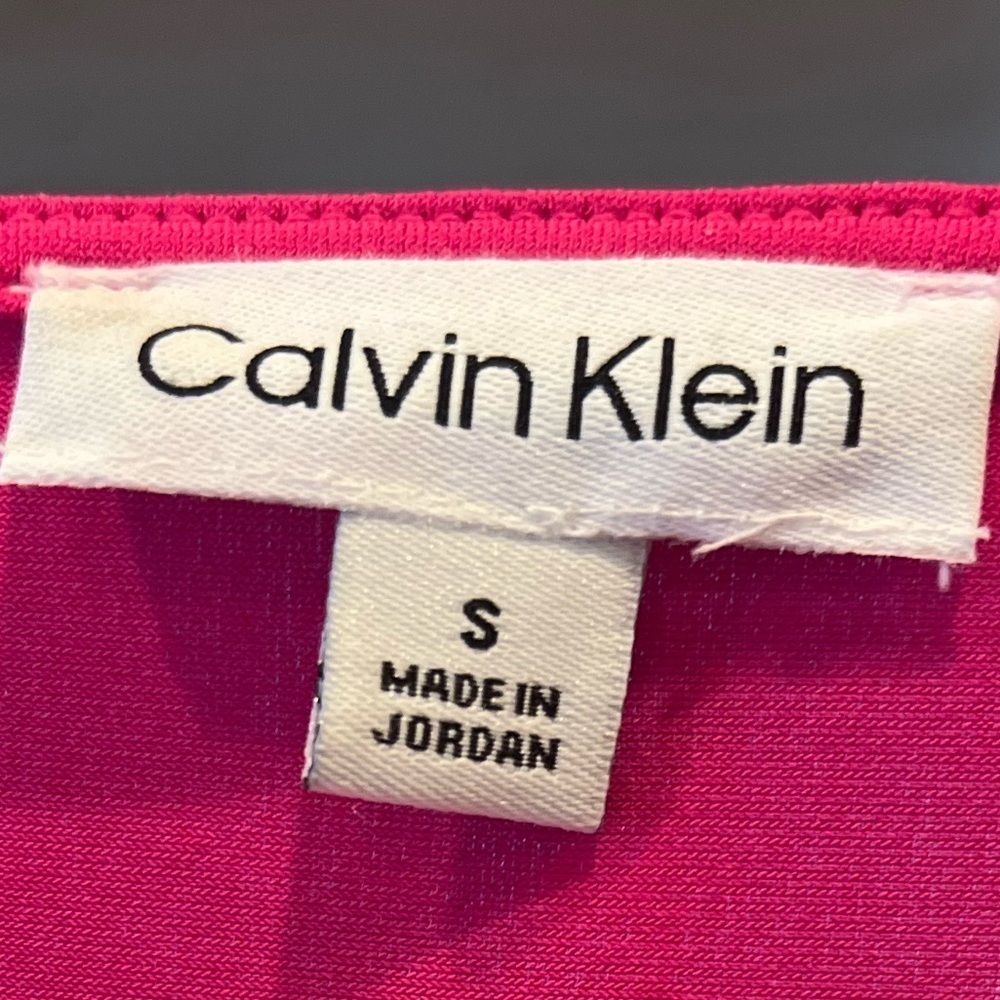 Calvin Klein Women's Fuchsia Short Sleeve Top - Picture 3 of 3